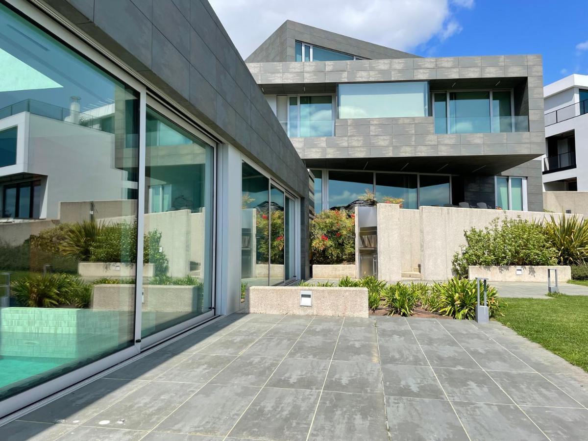 Tres Prismas Exclusive Villa Sarria Exterior photo