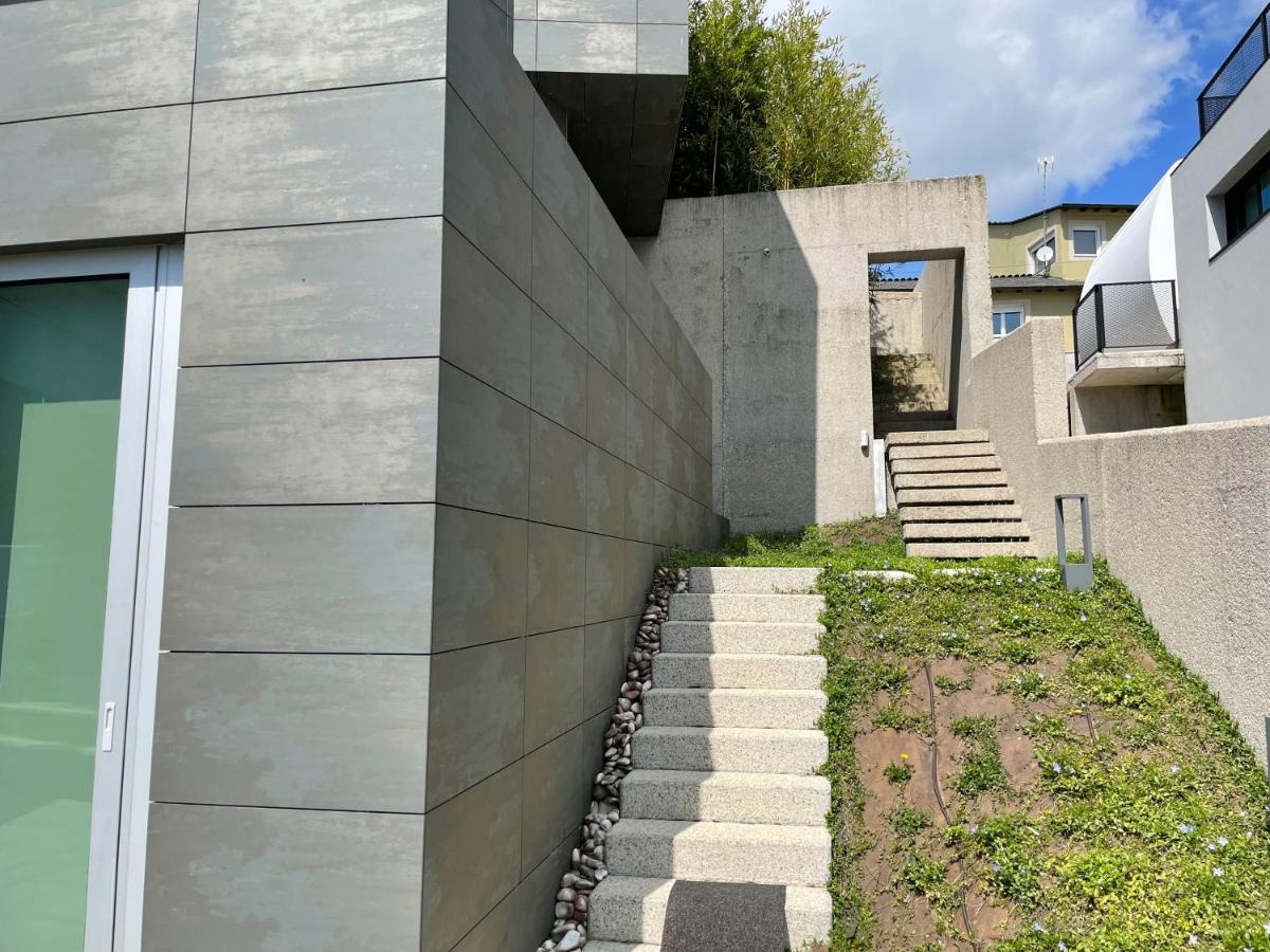 Tres Prismas Exclusive Villa Sarria Exterior photo